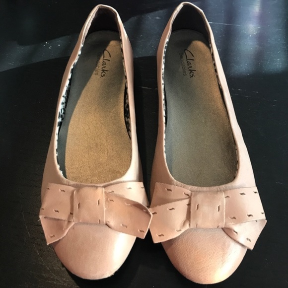 clarks bendables flats